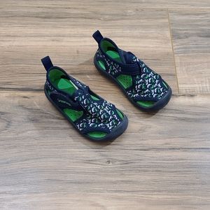 Oshkosh B'kosh Water Shoes